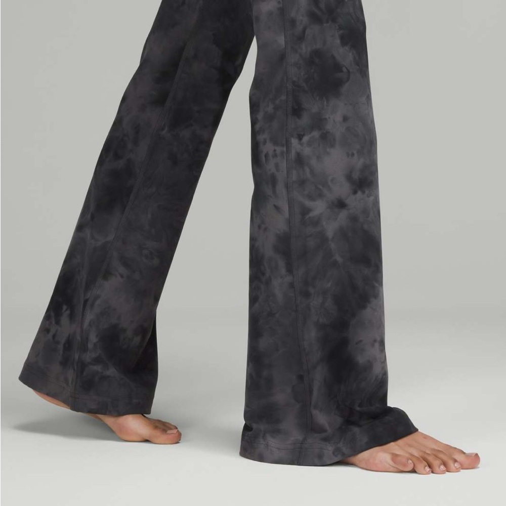Lululemon Groove Super-High-Rise Flared Pant Nulu Diamond Dye Pitch Grey Size 8 - Picture 3 of 15